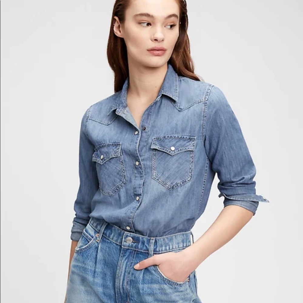 Gap denim button down shirt